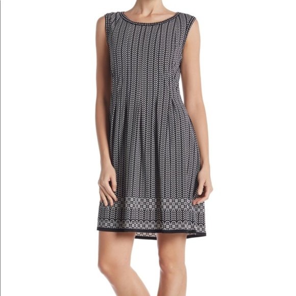 Max Studio Size XS Sleeveless Black Patterned Dress - Picture 1 of 8